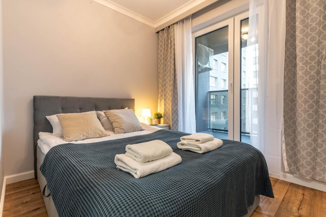 Wrocapartments Starcenter - Parking Free Apartment