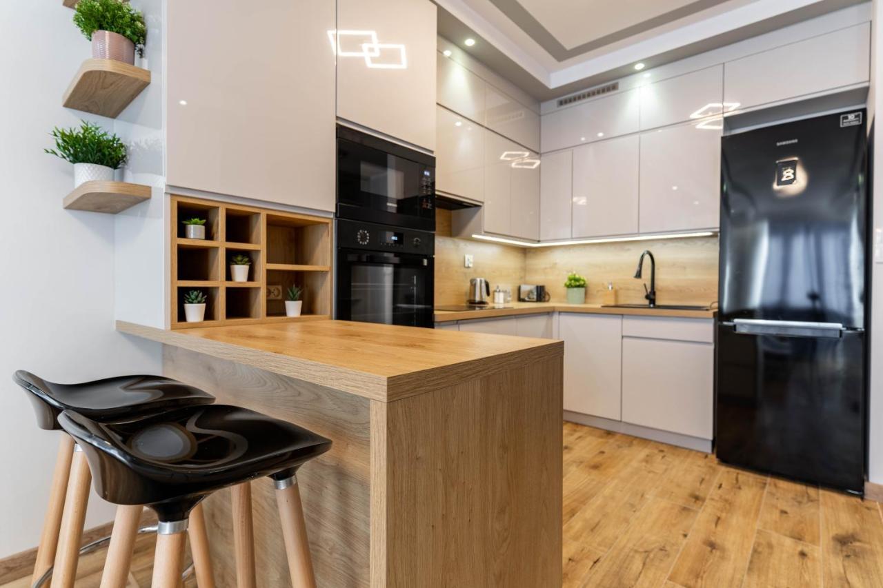 Wrocapartments Starcenter - Parking Free Apartment Wroclaw